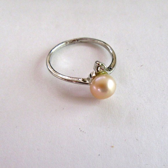 Faux pearl solitare ring with rhinestone - NOS - Picture 6 of 6